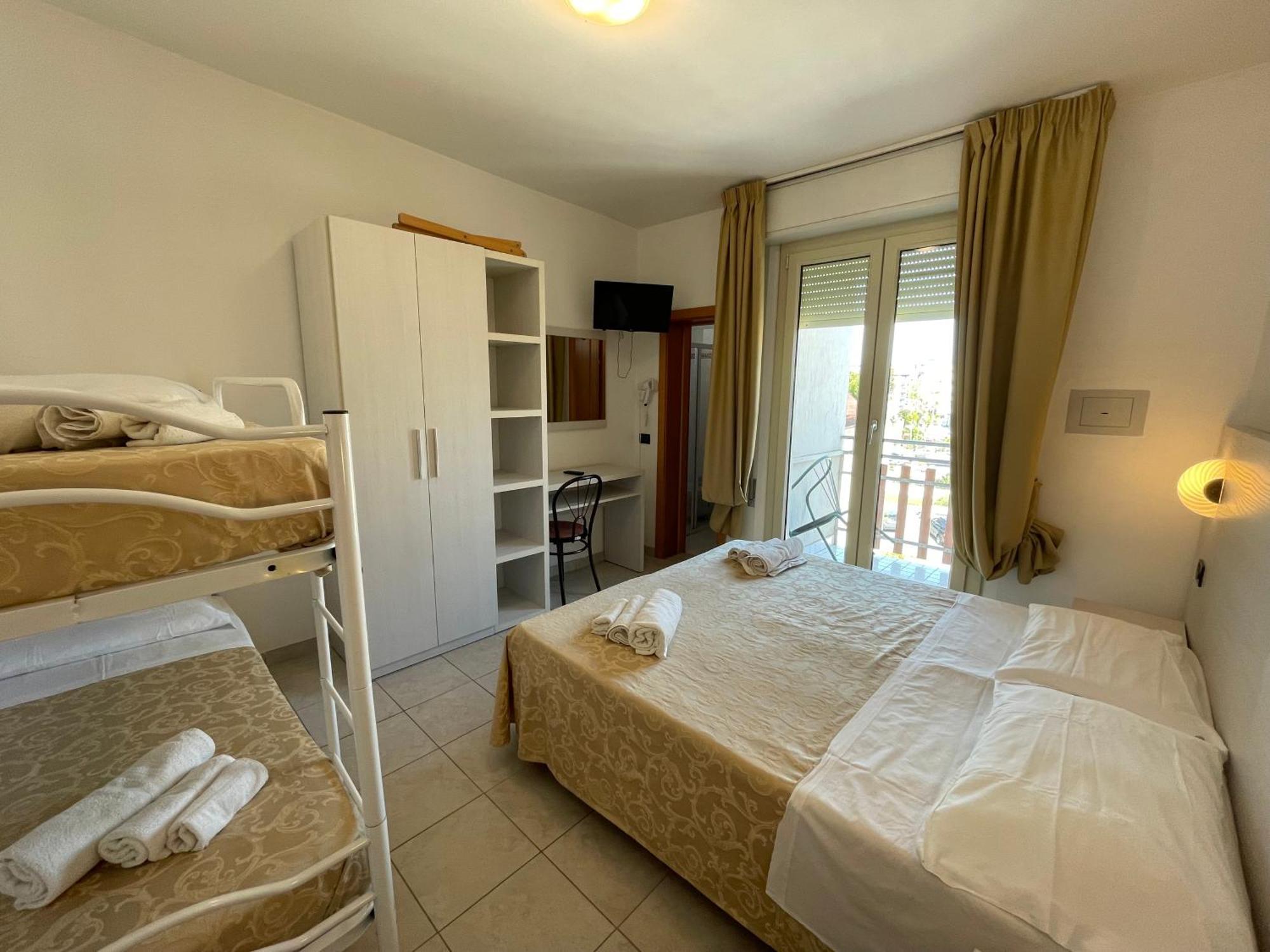 Dependance Hotel Marina Riccione Esterno foto