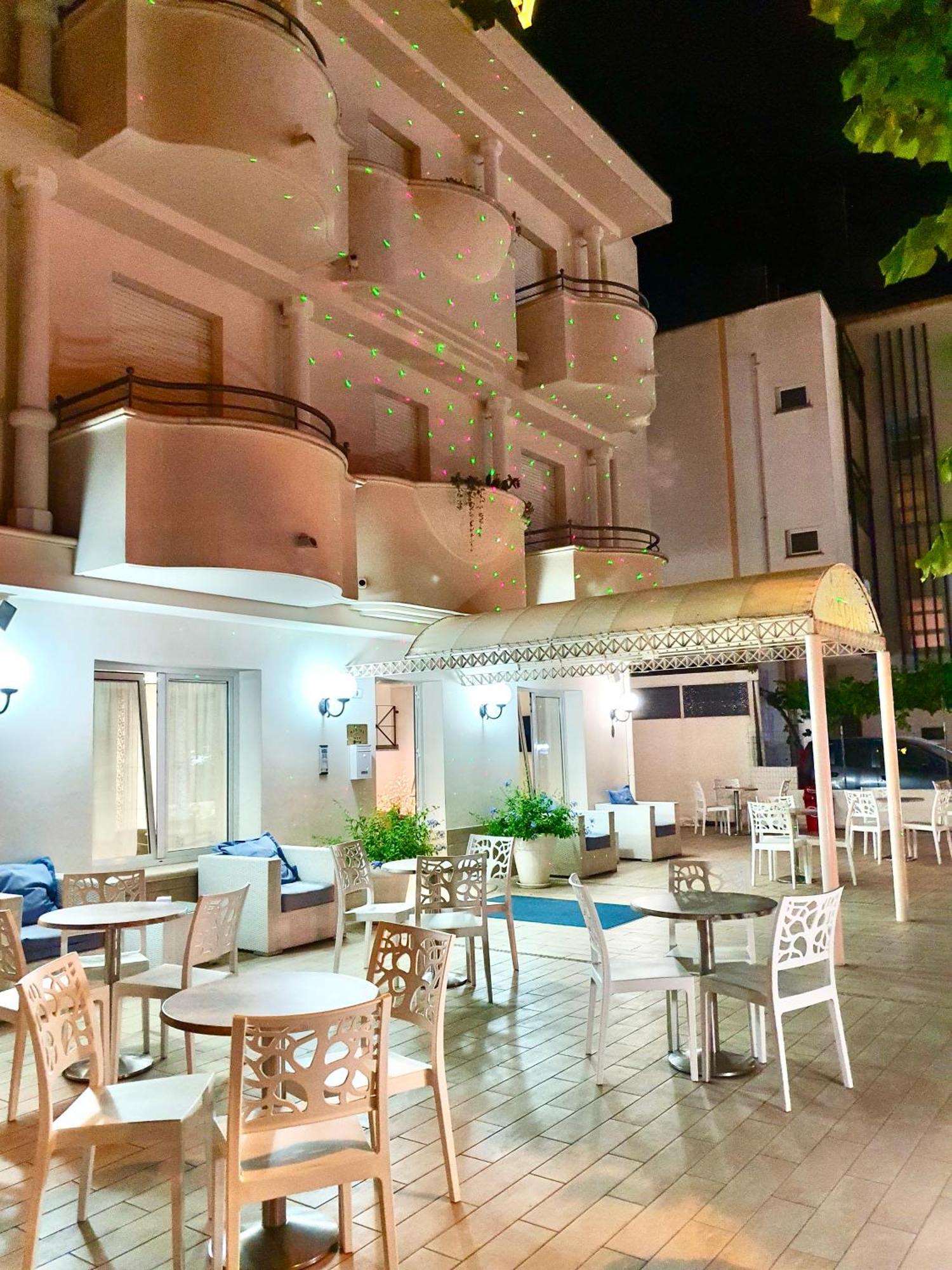 Dependance Hotel Marina Riccione Esterno foto