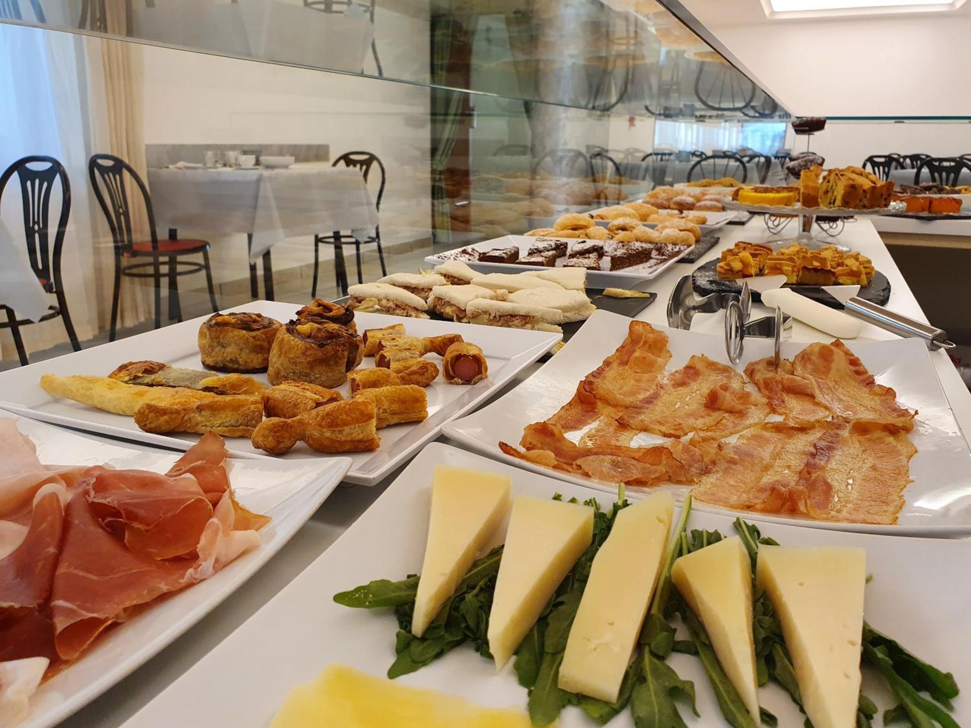 Dependance Hotel Marina Riccione Esterno foto